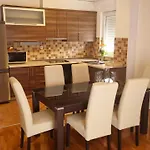 Apartment Nina